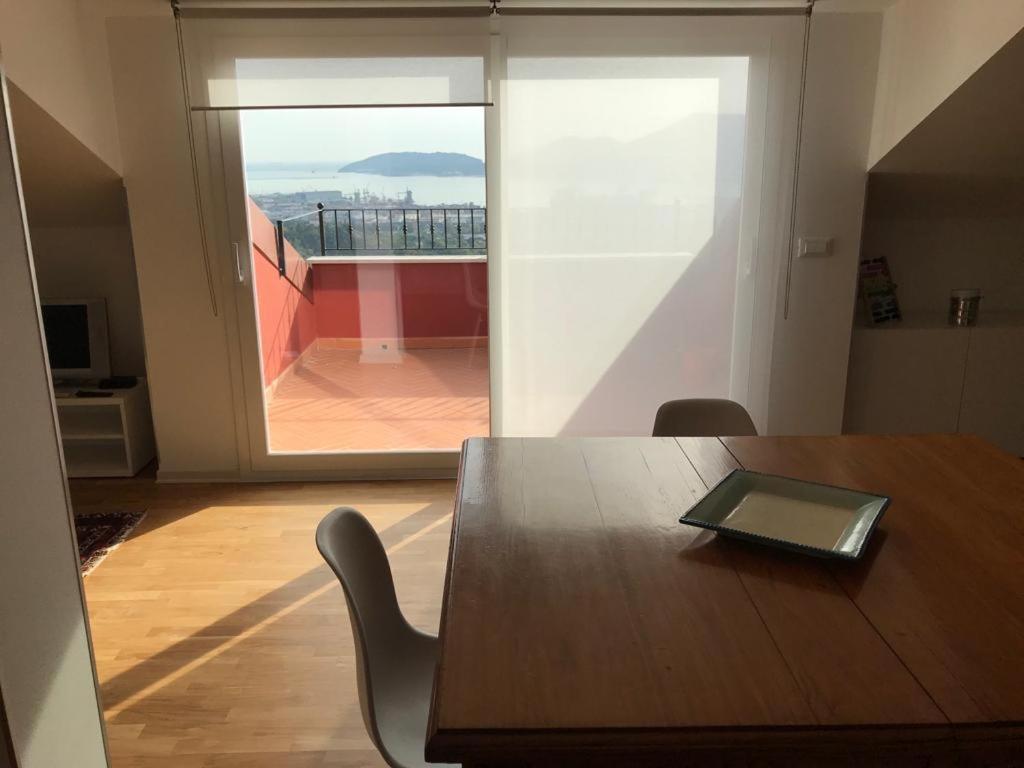 La Casa Con Vista Di Emma Lägenhet Vezzano Ligure Exteriör bild