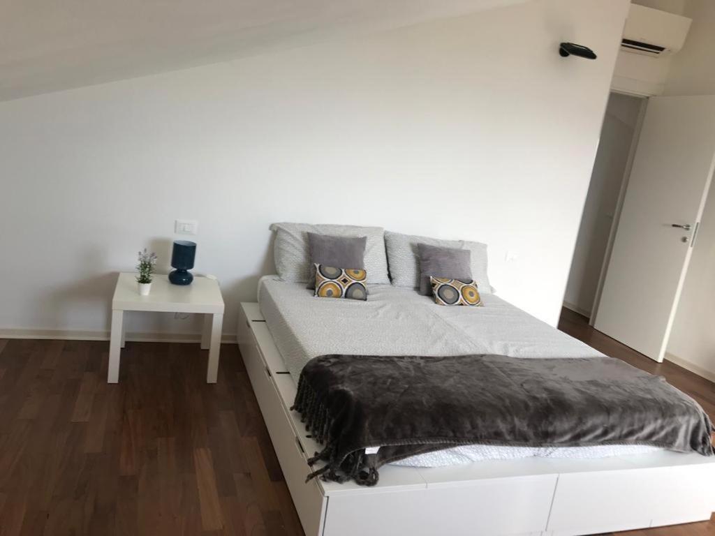 La Casa Con Vista Di Emma Lägenhet Vezzano Ligure Exteriör bild